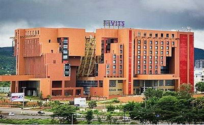 Vits Hotel Poona Buitenkant foto
